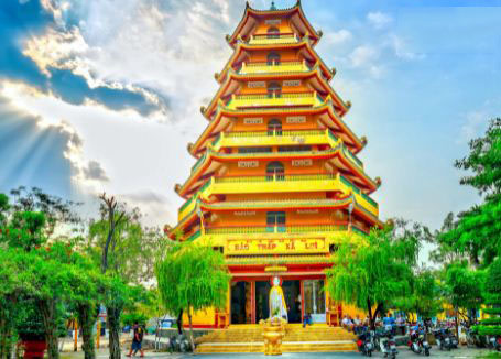 giac-lam-pagoda-ho-chi-minh-city-saigon-vietnam-1